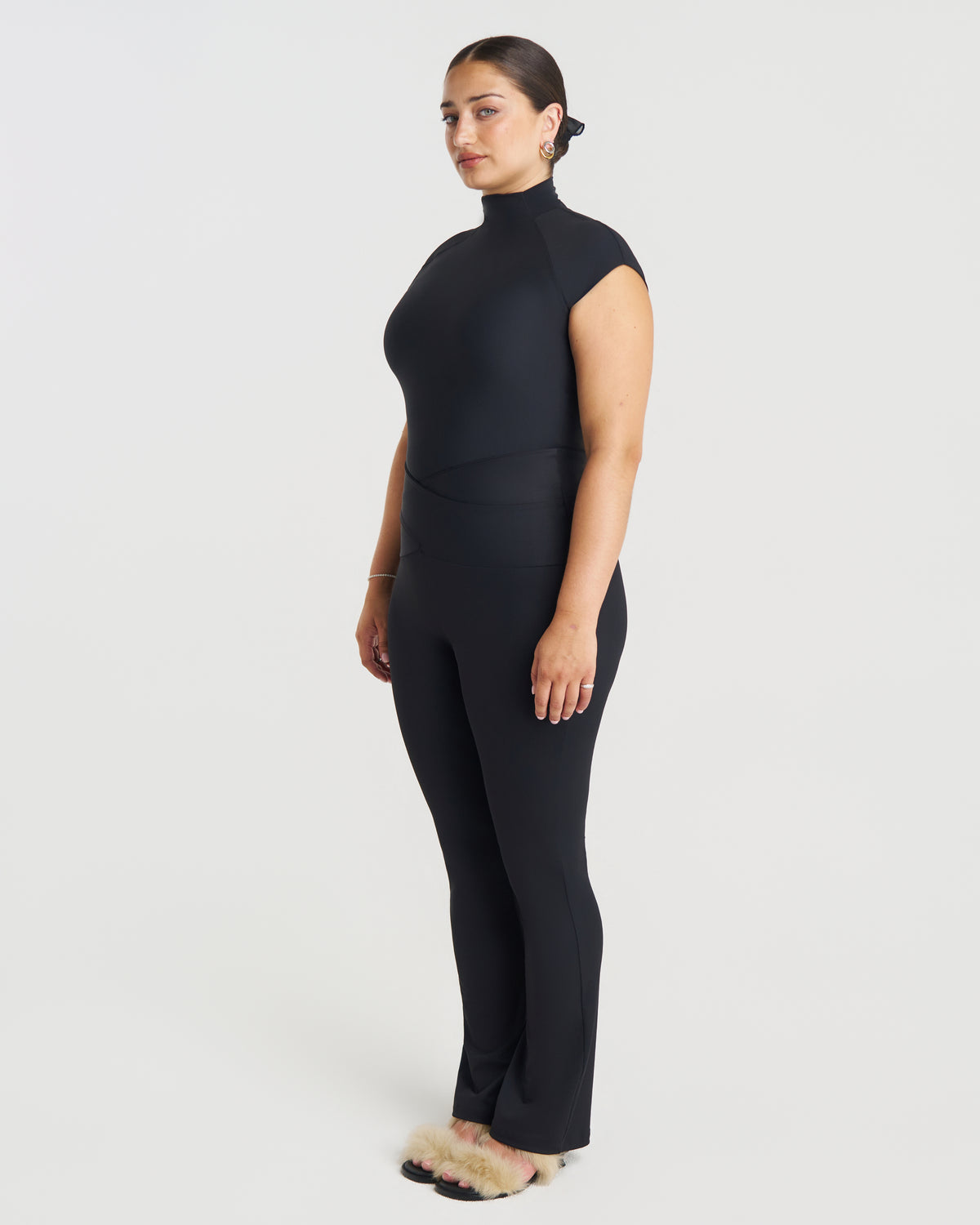 Flared Crossover Legging
